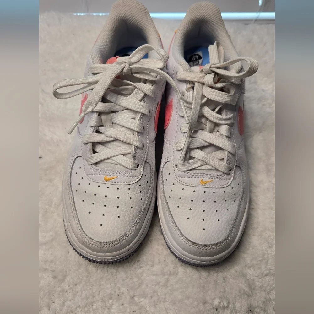 ' Nike Air Force 1 Low